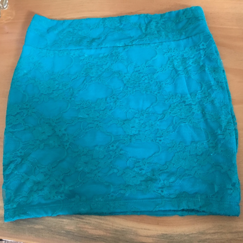 Tight Lace Skirt